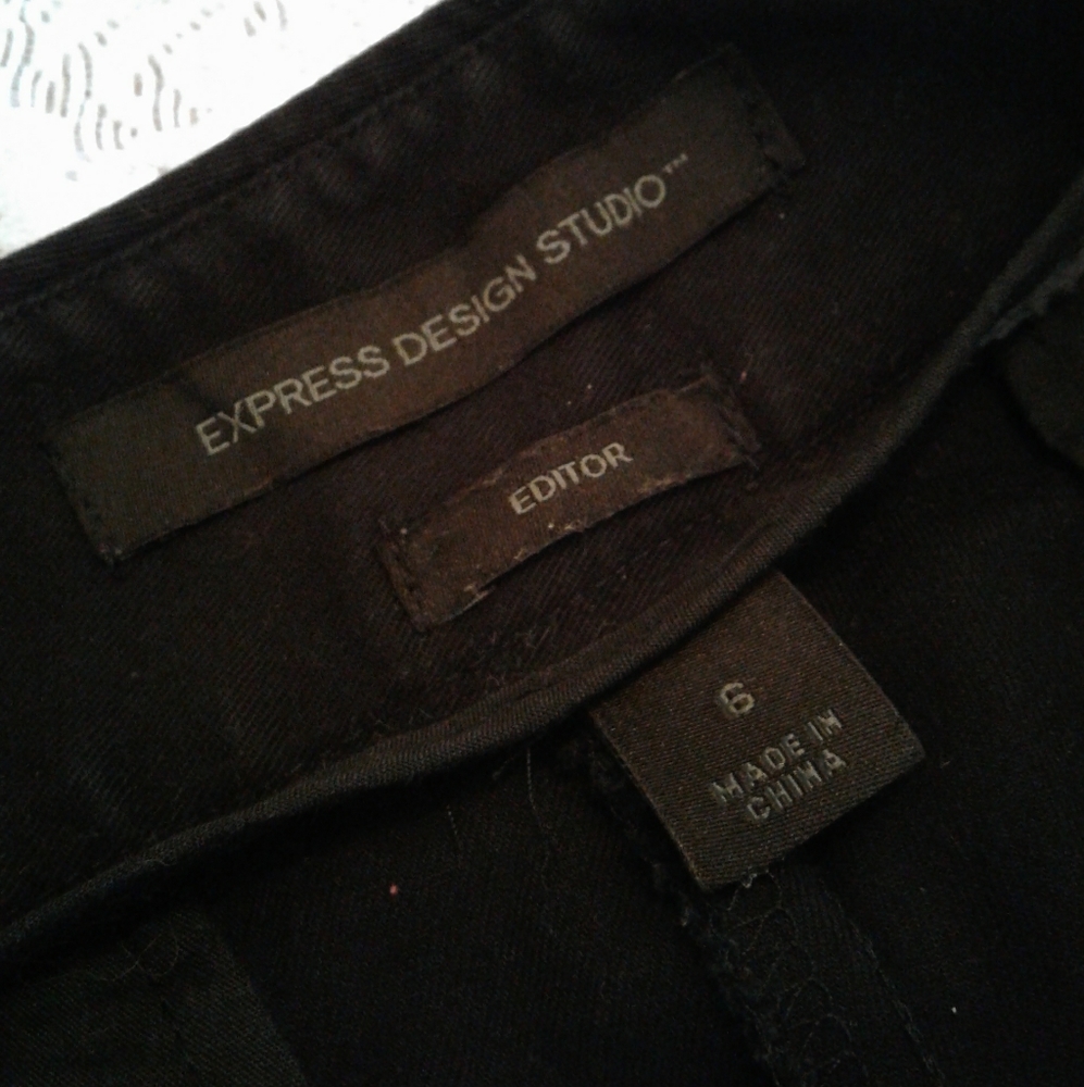 Express Design Studio Black Button-Front Shorts - image 6